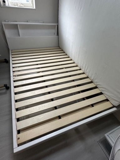 ダブルベッド(コンセント付き)&マットレス