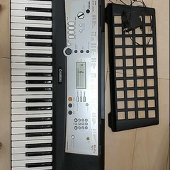 電子ピアノ（キーボード）