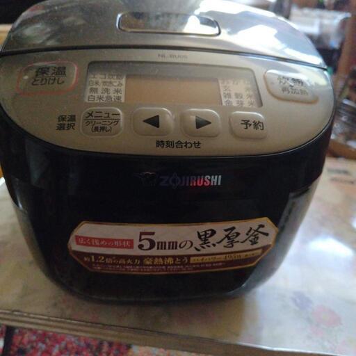 購入者様決まりました　ZOJIRUSHI マイコン炊飯ジャー　3合炊き　NL-BU15　2019年製【１】