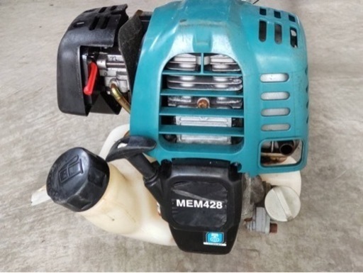 苫小牧　makitaマキタMEM428 4ストローク動作確認済品草刈機 刈払機