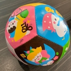 【取引者確定】ボール2個&プーさんカー　3点セットの画像