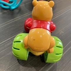 【取引者確定】ボール2個&プーさんカー　3点セットの画像