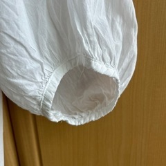 白スモックブラウスの画像
