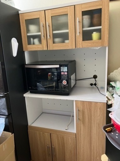 お譲り決定しました。7/28まで！レンジ台付き食器棚