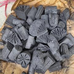 炭　約3.5kg