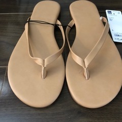 ✨値下げ✨★GU フラットサンダル ベージュ Lサイズ★の画像