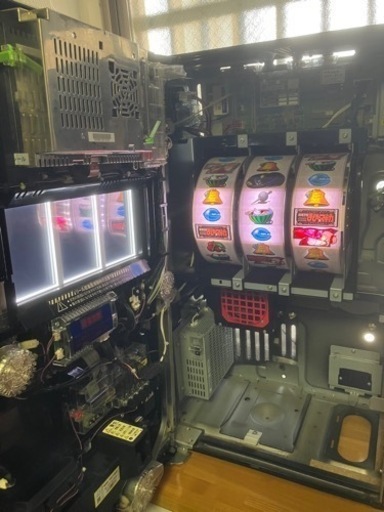 初代まどマギ パチスロ実機 コイン不要機付き実機 魔法少女まどか⭐︎マギカ 100V 家庭用電源 引取のみ