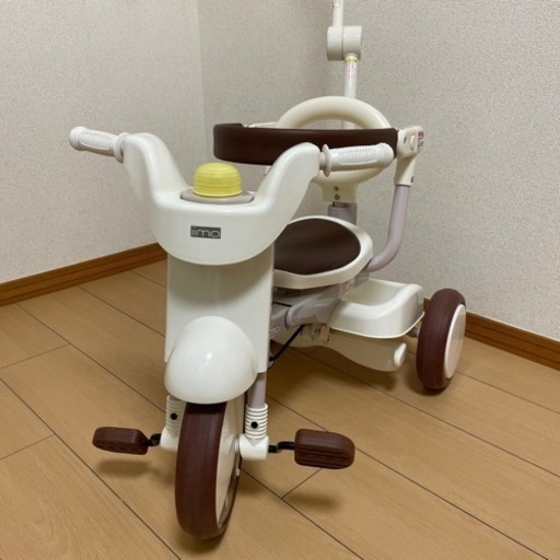 【お取引中】iimo    三輪車　説明書付き