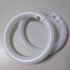 蛍光灯30形2本の画像