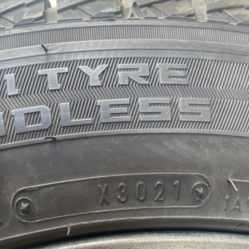 スタッドレスタイヤセット格安215/60R17