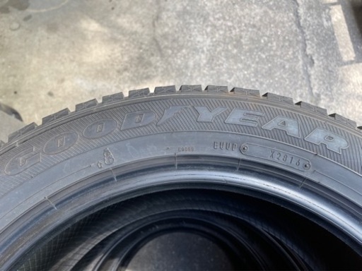 722-1）工賃込み！225/55R17グッドイヤースタッドレス 中古4本セット！16年製アイスナビ6