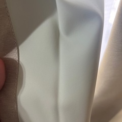 カーテン　2枚ワンセット　ベージュ　完全遮光　ほぼ新品の画像