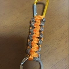 パラコード ミニキーホルダー(カラビナ付)の画像