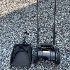 手動芝刈り機