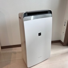 シャープ衣類乾燥機　除湿機18L CV-P180-W
