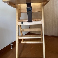 木製ベビーハイチェア　カトージ　折りたたみの画像