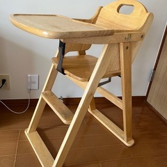 木製ベビーハイチェア　カトージ　折りたたみの画像