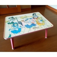 セーラームーンR ミニテーブル　折りたたみ式机　ちゃぶ台　レアアイテム