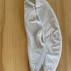 中古ドライヤーと新品タオル　中古バルーン型の洗濯ネットの画像