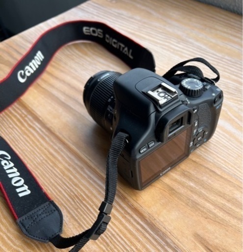 Canon EOS Rebel T2i DSLR - 18-55mm Zoon Lens