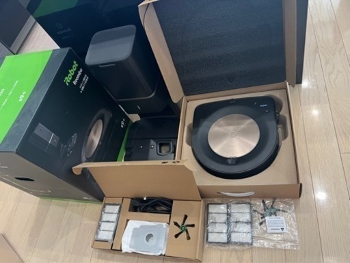 国内正規品　ルンバs9+ ロボット掃除機　クリーニング済み　交換部品付き