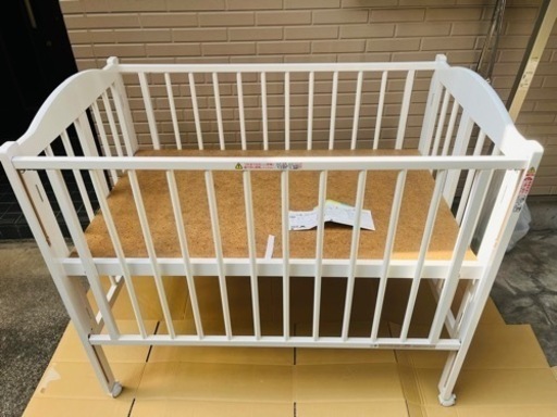 ベビーベッド(ハイタイプ・折りたたみ式・ベッドガードつき)【一部欠品あり】