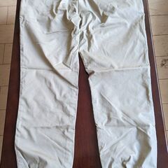 ☆古着　Ｄｉｃｋｉｅｓ　パンツ　色：ライトブラウン　　サイズ：３４　