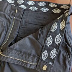 ☆古着　Ｄｉｃｋｉｅｓ　パンツ　色：ブラック　サイズ：３４　の画像
