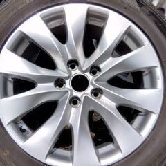 BN9ホイール7.5J、タイヤ225-17-スタッドレスの画像