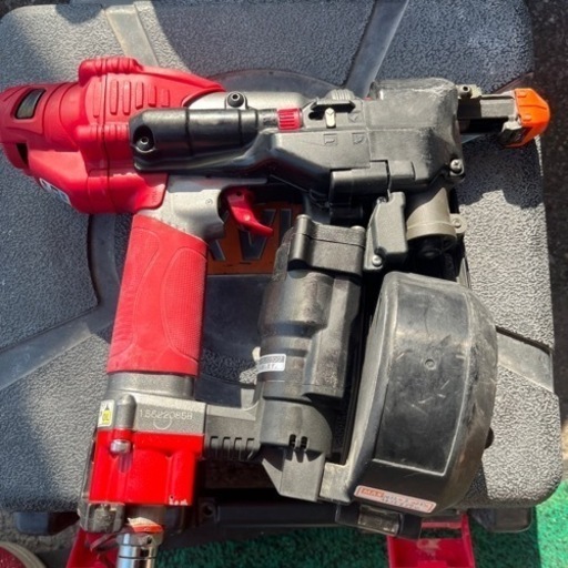 ☆エア工具☆MAX マックス 41mm 高圧ねじ打ち機 (ケース付） HV-R41G1