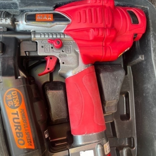 ☆エア工具☆MAX マックス 41mm 高圧ねじ打ち機 (ケース付） HV-R41G1