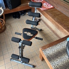 腹筋マシーン