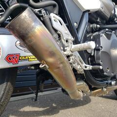 \在庫中/  ワイバン SC54 CB1300 SF/SB ～13 チタン エキパイ 4-2-1 サイレンサー挿し込み　60.5パイ　アールズギア　の画像