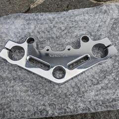希少✨レア　当時物　ウエダレーシング　XJ400D 用のトップブリッジの画像