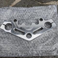 希少✨レア　当時物　ウエダレーシング　XJ400D 用のトップブリッジの画像