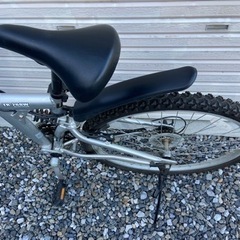折りたたみマウンテンバイク　自転車の画像