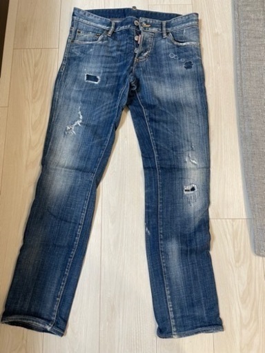 DSQUARED2