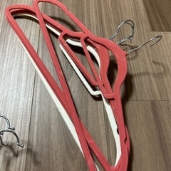 ハートが可愛い個性派ハンガーセットの画像