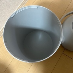 ピジョン オムツゴミ箱の画像