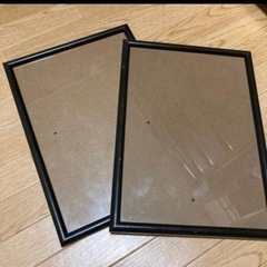 ブラック　額縁