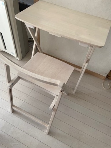 テーブル×イス　　勉強やパソコン机に最適です^ ^