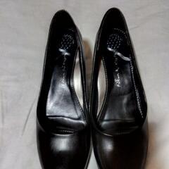 （お取引中）スーツ３点セットの画像