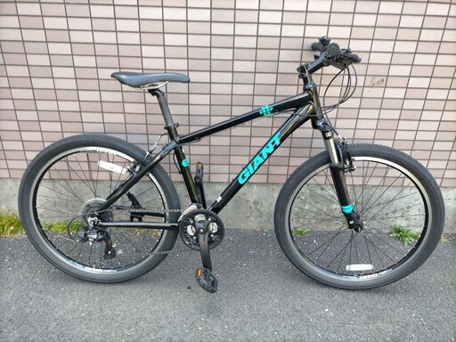 【極上美車】GIANT SNAP 2020年モデル　21段変速　Sサイズ　適応身長160-175cm向け