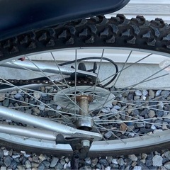 折りたたみマウンテンバイク　自転車の画像