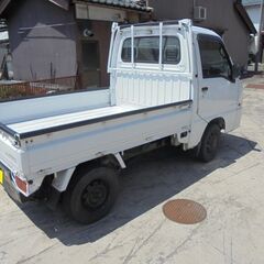 ２２年式　サンバートラック　５速ミッション　EL付４WD　車検令和７年８月まで　全部コミコミ！！の画像