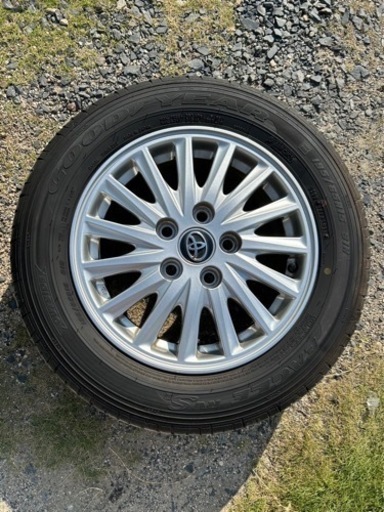 トヨタ ヴォクシー80 タイヤ付純正ホイール