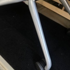 定価7万８千円のデスクチェア２台の画像