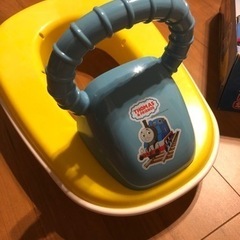 トーマス補助便座（未使用）とトレパンマンセットの画像
