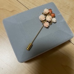 ピンクの珊瑚ブローチ ペンダント