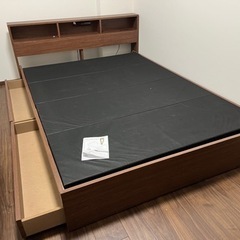 【受渡者決定しました】ダブルベッド　LOWYA
